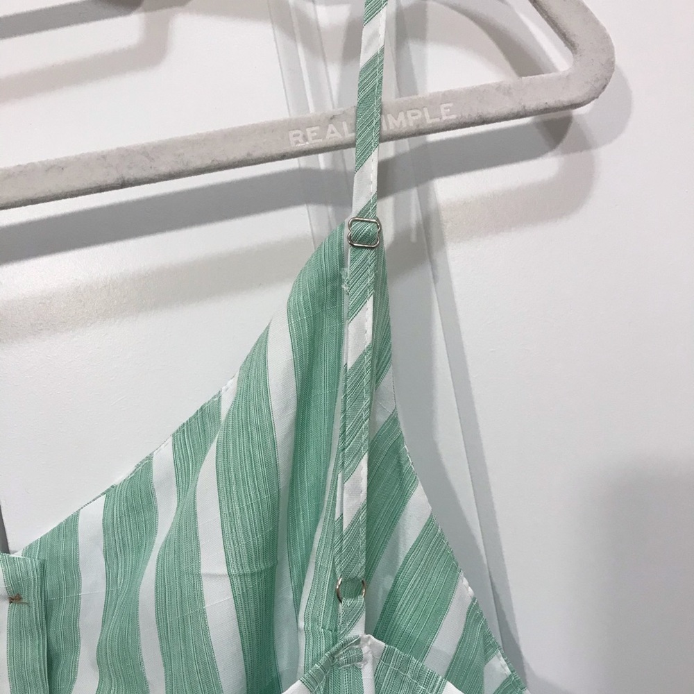Green Ruffle Hem Romper - Picture 5 of 5